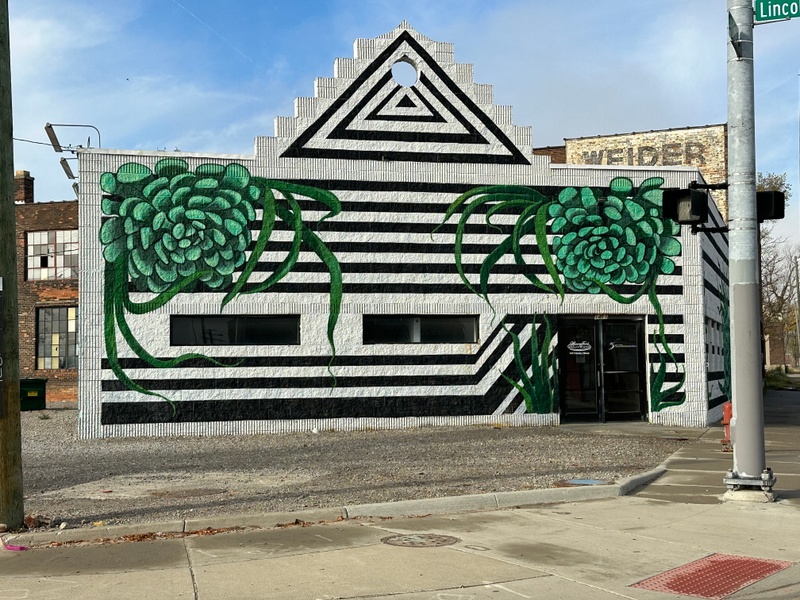 mural in Detroit by artist unknown.
