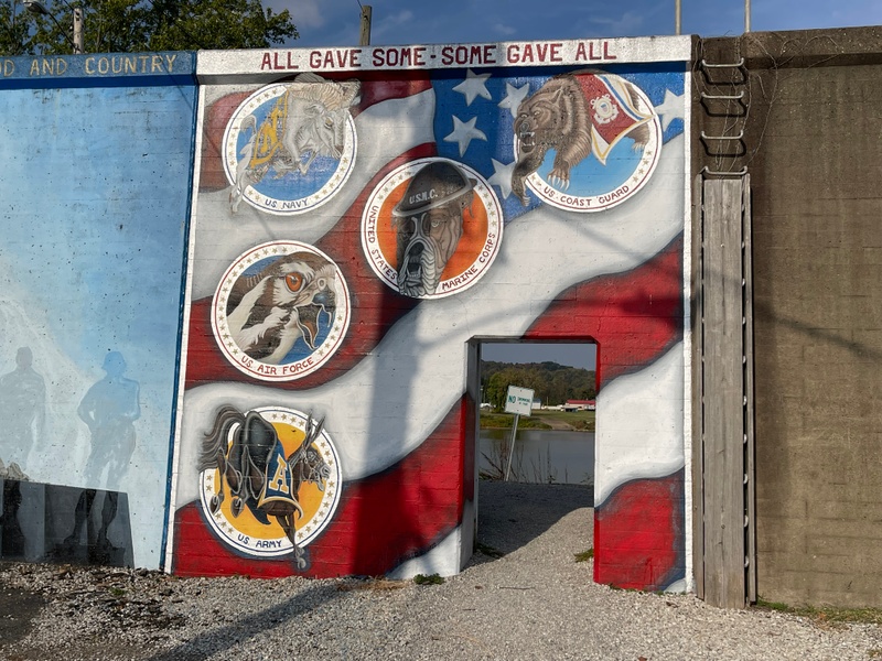 mural in Point Pleasant by artist unknown.