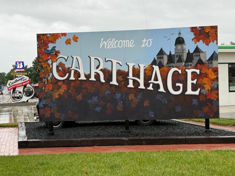 mural in Carthage by artist unknown.