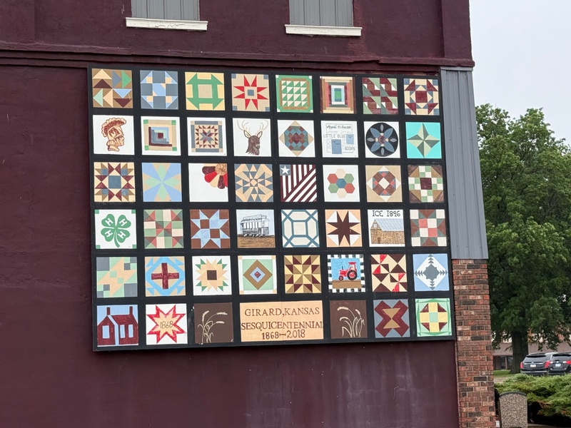 mural in Girard by artist unknown.