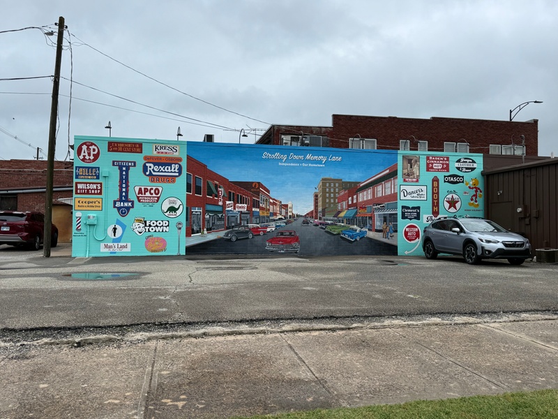 mural in Independence by artist unknown.