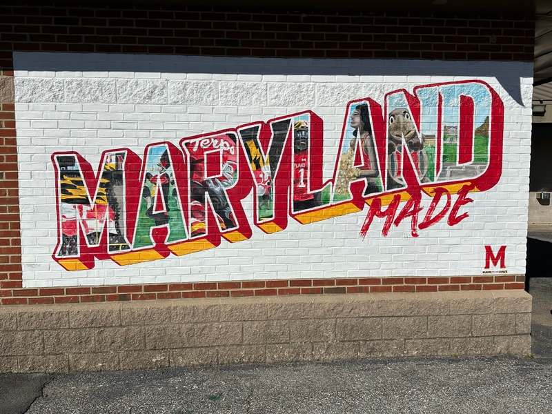 mural in College Park by artist unknown.