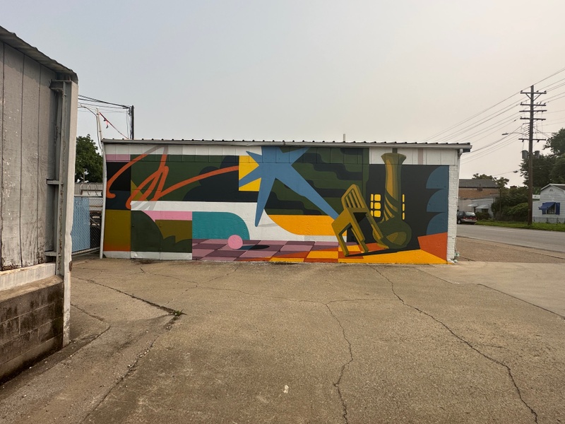 mural in Louisville by artist unknown.