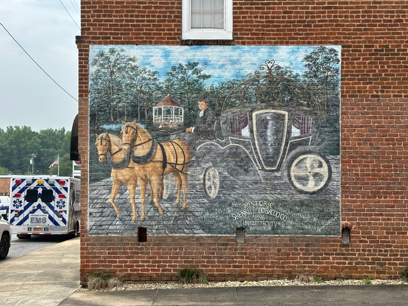 mural in Catawba by artist unknown.