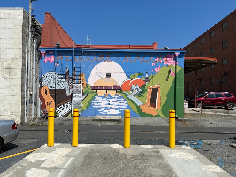 mural in Macon by artist unknown.