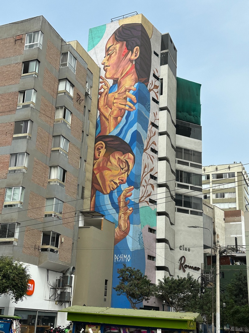 mural in Miraflores by artist unknown.