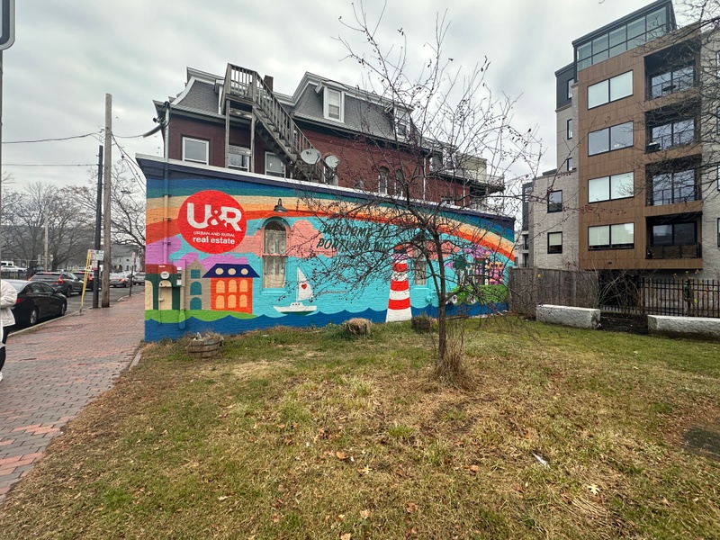 mural in Portland by artist unknown.