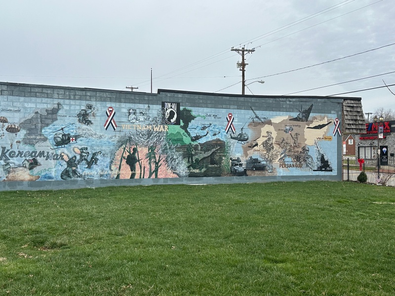 mural in Grayson by artist unknown.