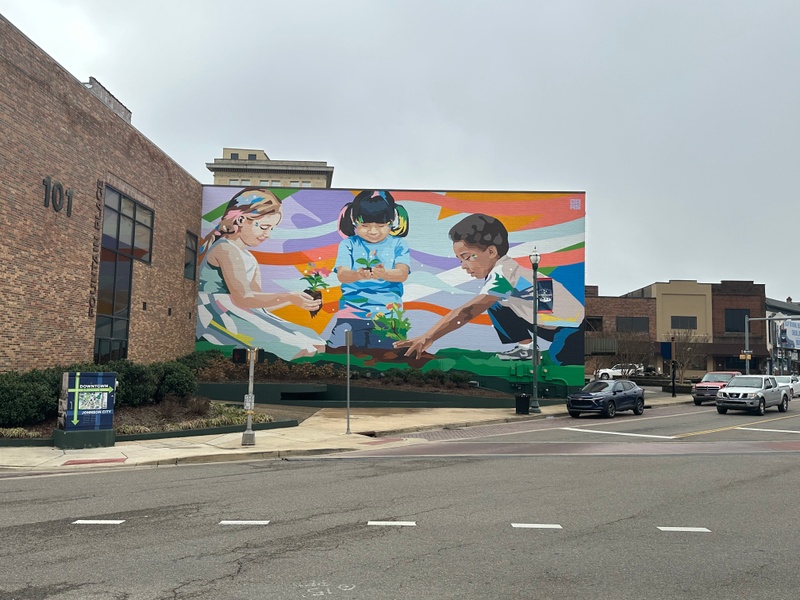 mural in Johnson City by artist unknown.