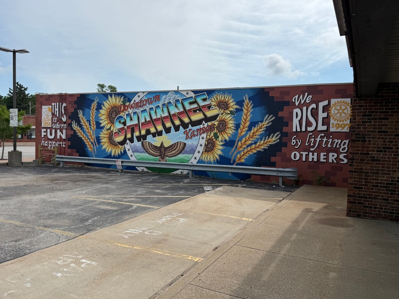 mural in Shawnee by artist unknown.