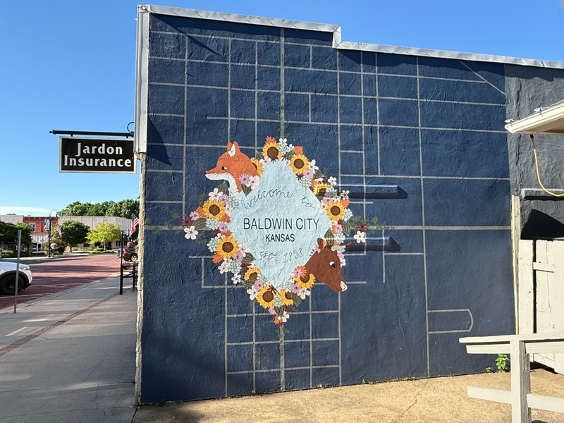mural in Baldwin City by artist unknown.