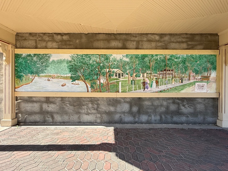 mural in Ottawa by artist unknown.
