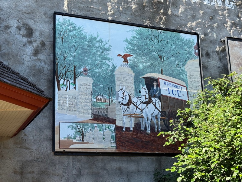 mural in Ottawa by artist unknown.
