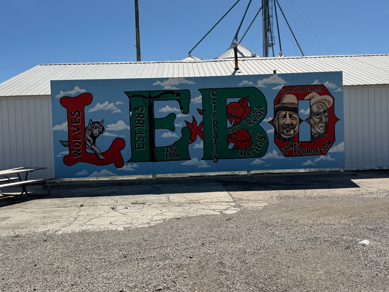 mural in Lebo by artist unknown.