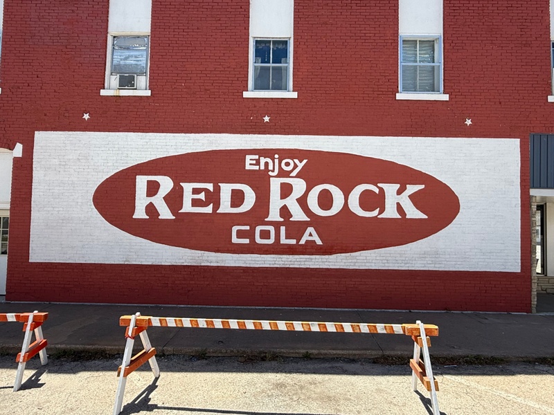 mural in Eureka by artist unknown.