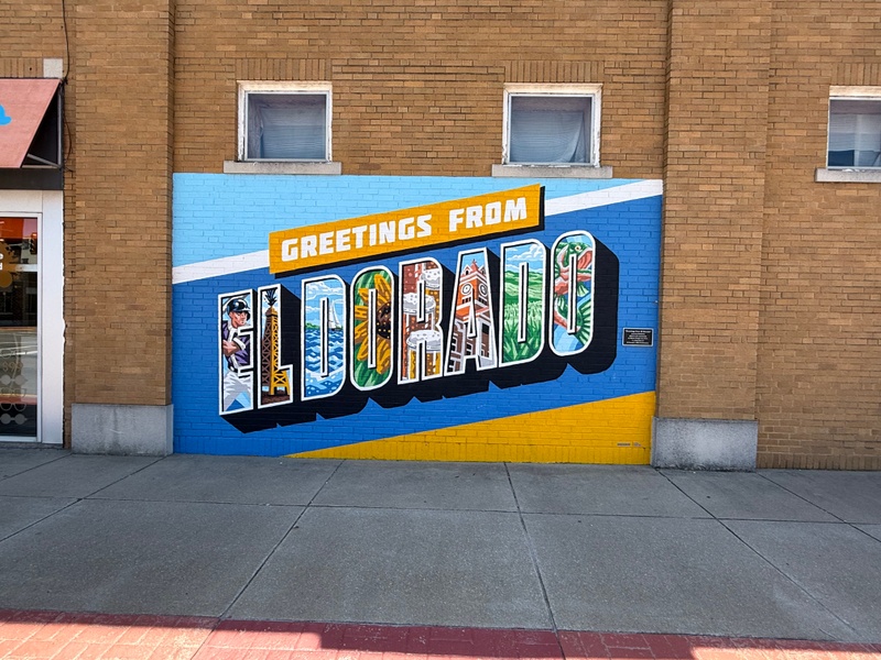 mural in El Dorado by artist unknown.