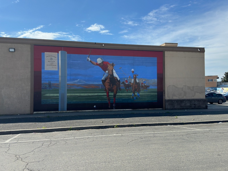 mural in Toppenish by artist unknown.