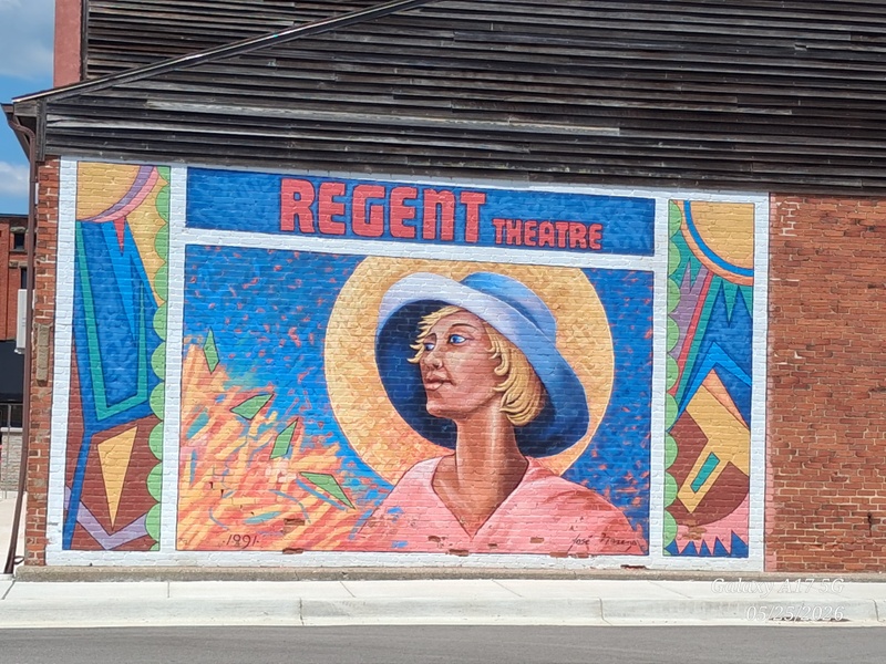 mural in Allegan by artist unknown.