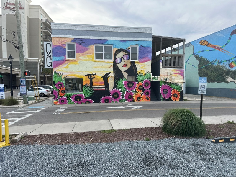 mural in Carolina Beach by artist unknown.