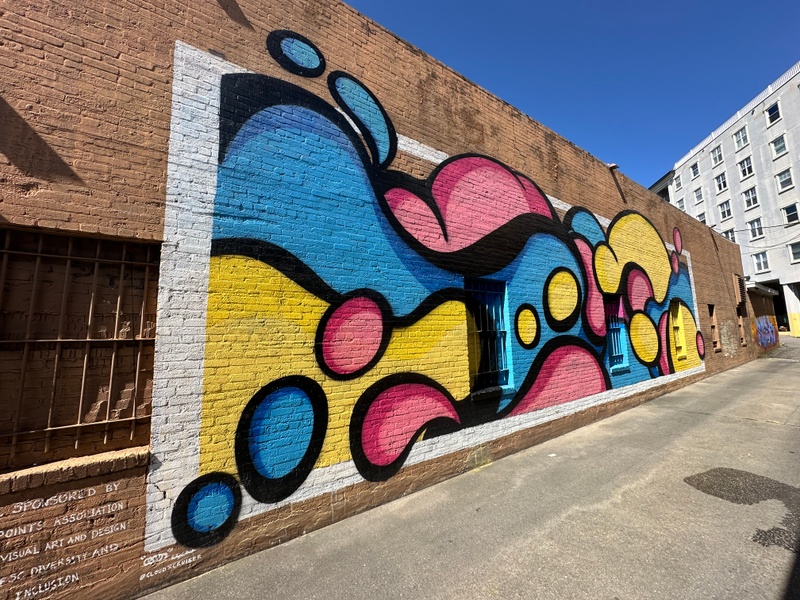 mural in Columbia by artist unknown.