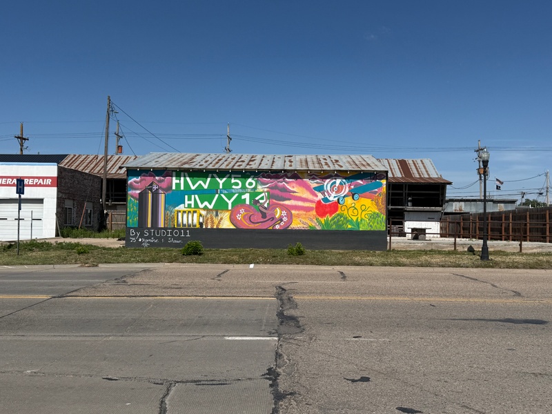 mural in Lyons by artist unknown.