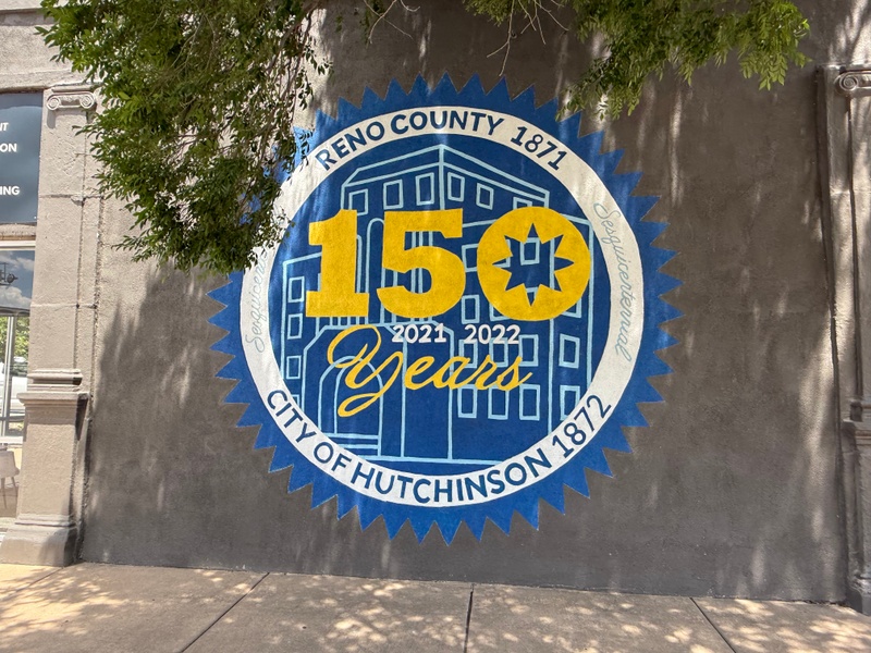 mural in Hutchinson by artist unknown.