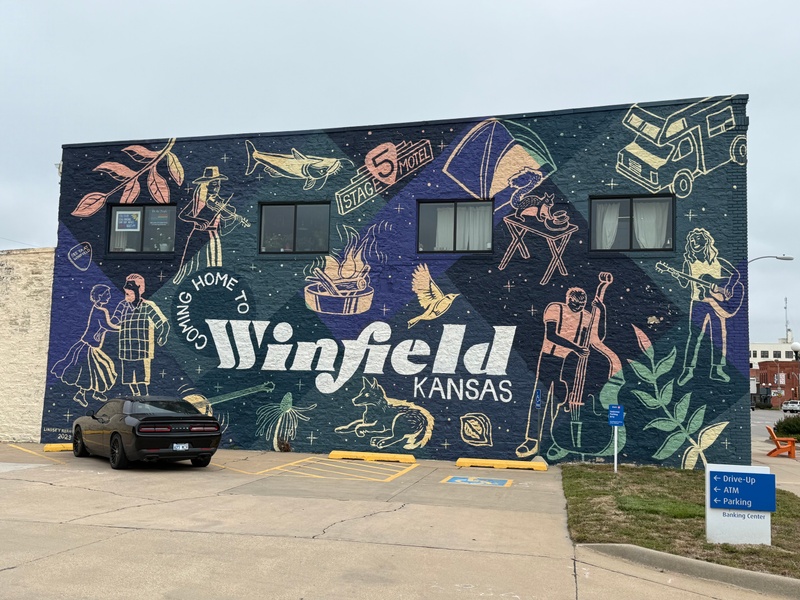 mural in Winfield by artist unknown.