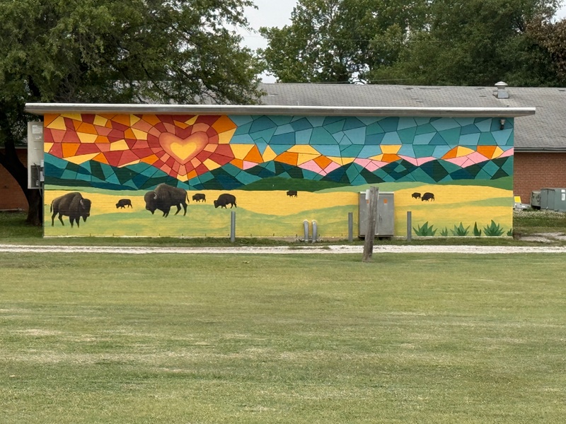 mural in South Haven by artist unknown.