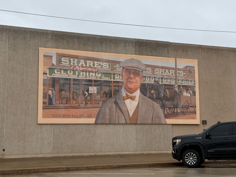 mural in Alva by artist unknown.