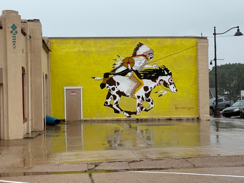 mural in Medicine Lodge by artist unknown.