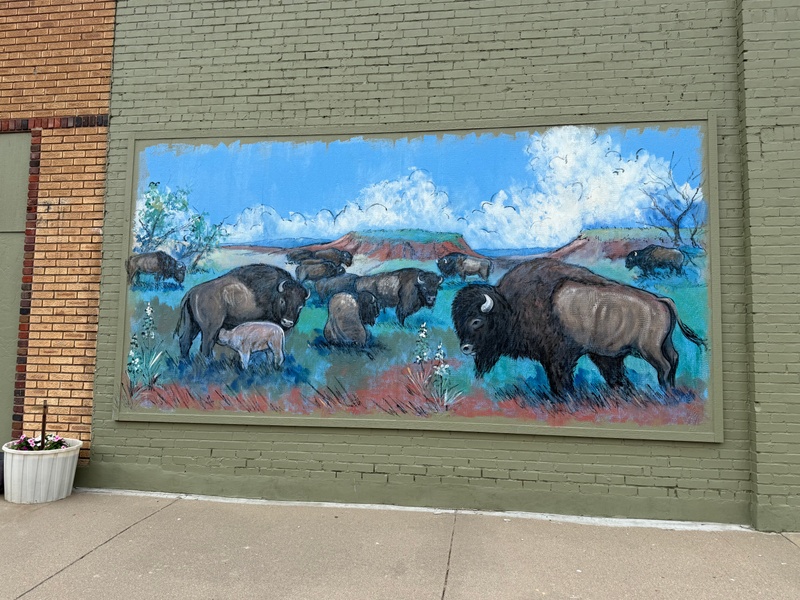 mural in Meade by artist unknown.