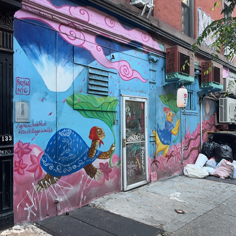 mural in New York by artist Peach Tao.