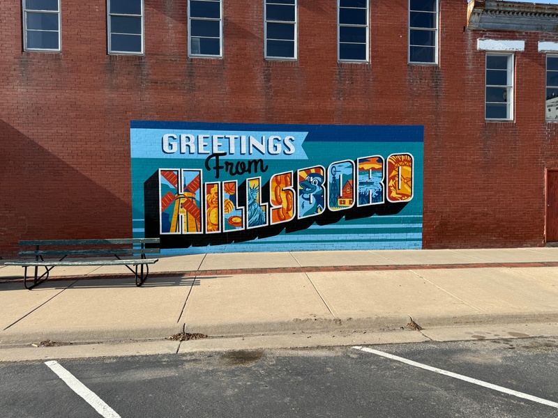 mural in Hillsboro by artist unknown.