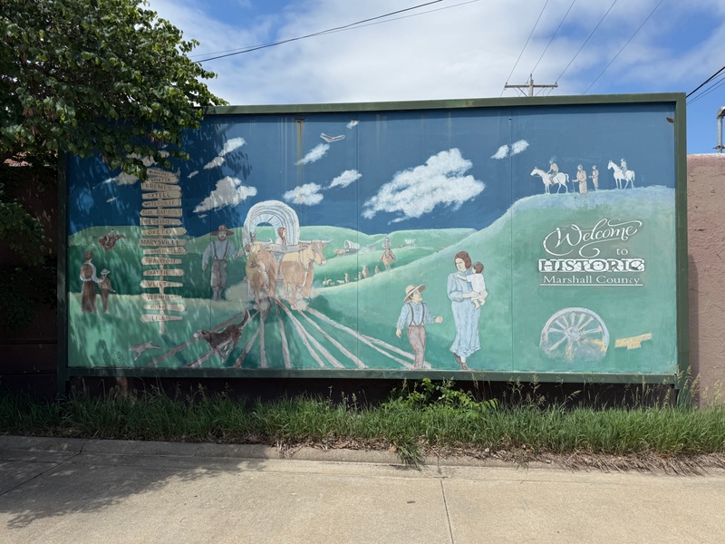 mural in Marysville by artist unknown.