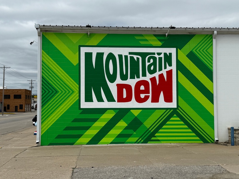 mural in Marysville by artist unknown.
