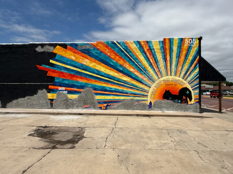 mural in Marysville by artist unknown.