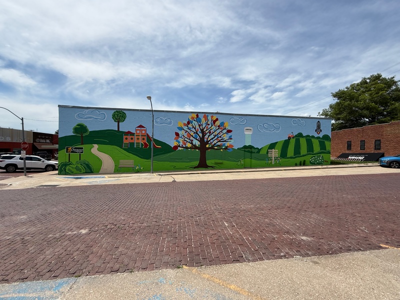 mural in Syracuse by artist unknown.