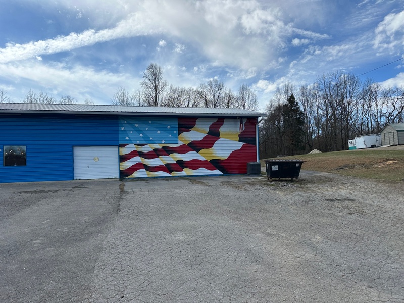 mural in Spencer by artist unknown.