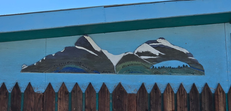 mural in Haines Junction by artist unknown.