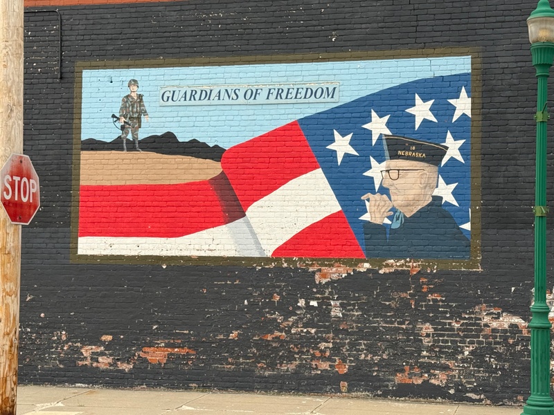 mural in Hooper by artist unknown.