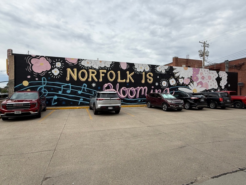 mural in Norfolk by artist unknown.