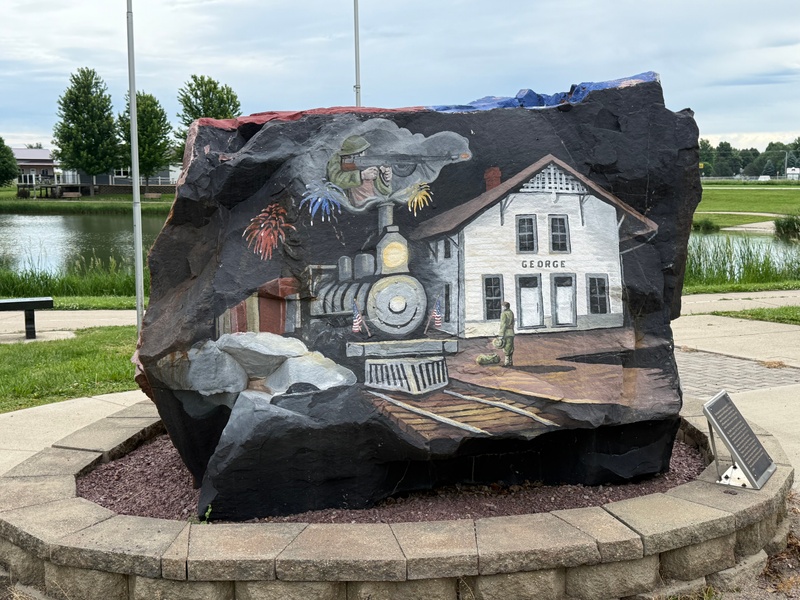 mural in George by artist unknown.