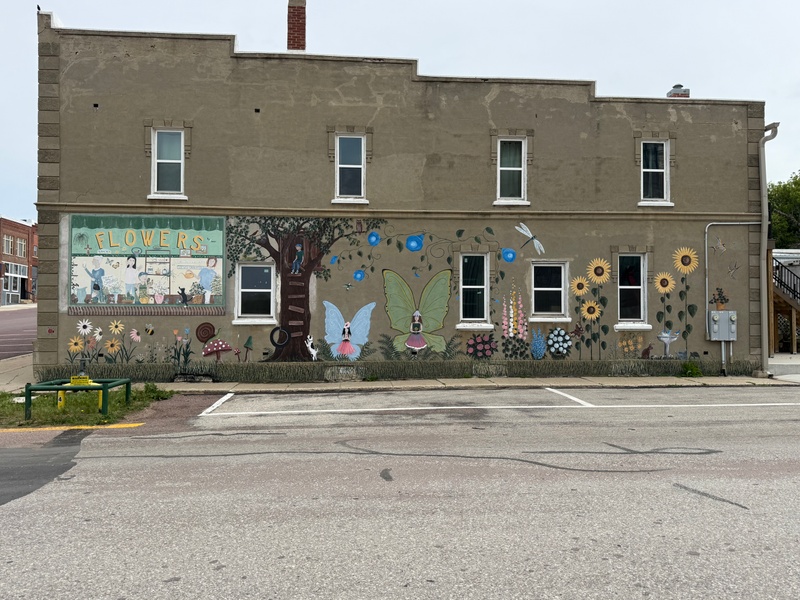 mural in Lake Park by artist unknown.