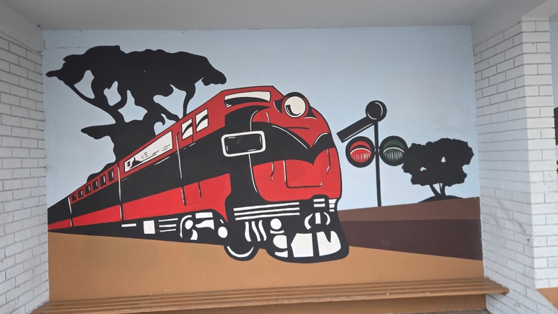 mural in Mortdale by artist unknown.