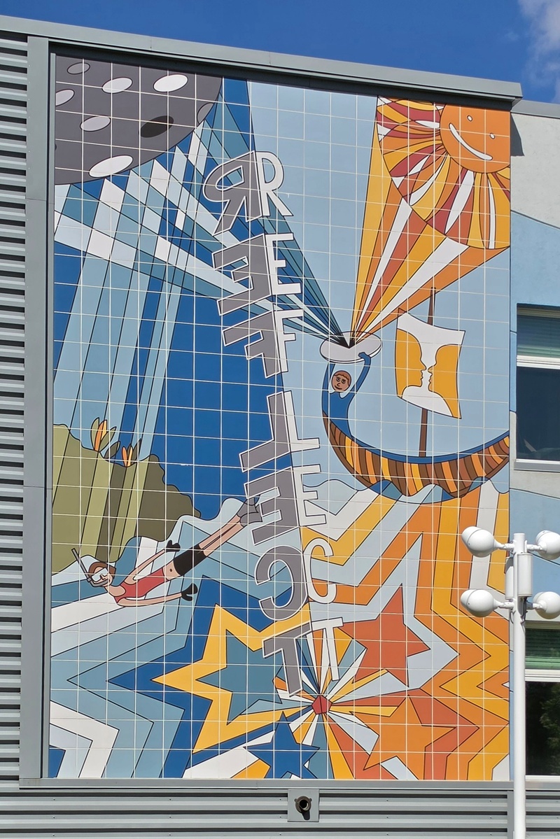 mural in Fairbanks by artist unknown.