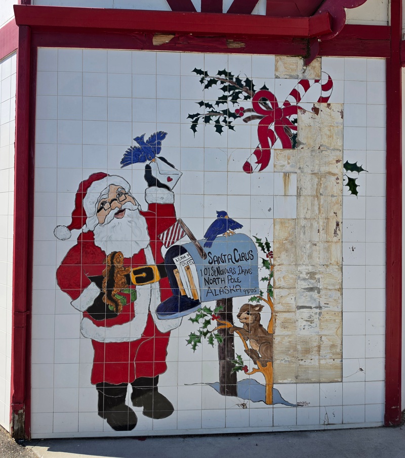 mural in North Pole by artist unknown.