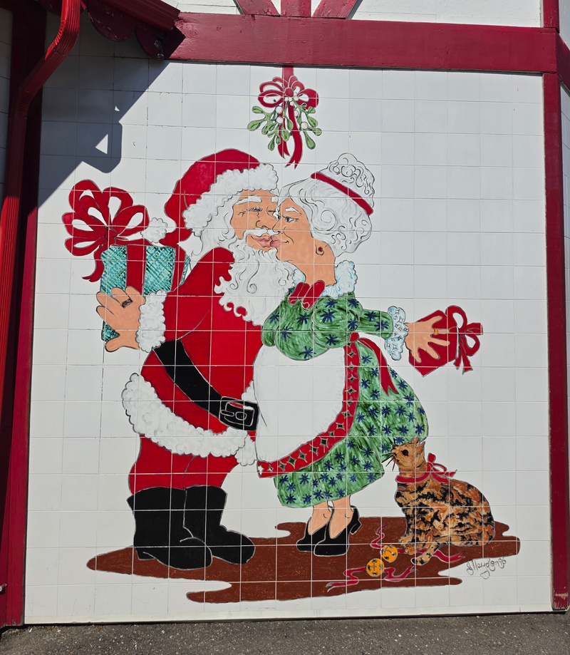 mural in North Pole by artist unknown.