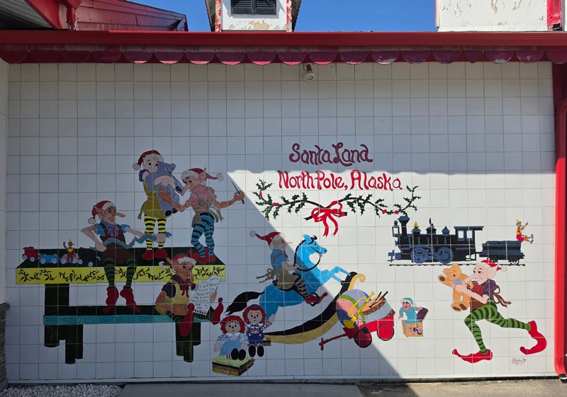 mural in North Pole by artist unknown.