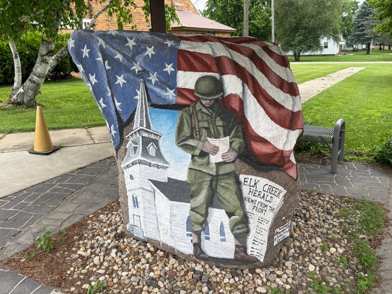 mural in Kensett by artist unknown.