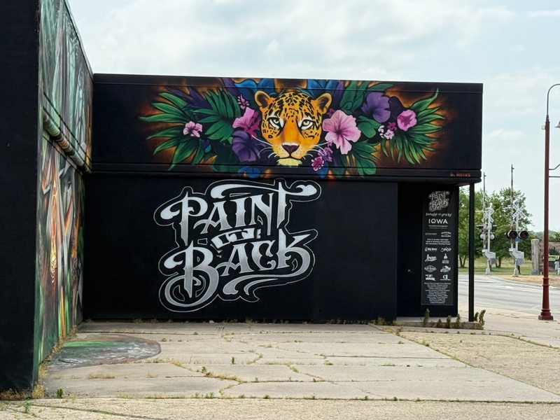 mural in Clinton by artist unknown.